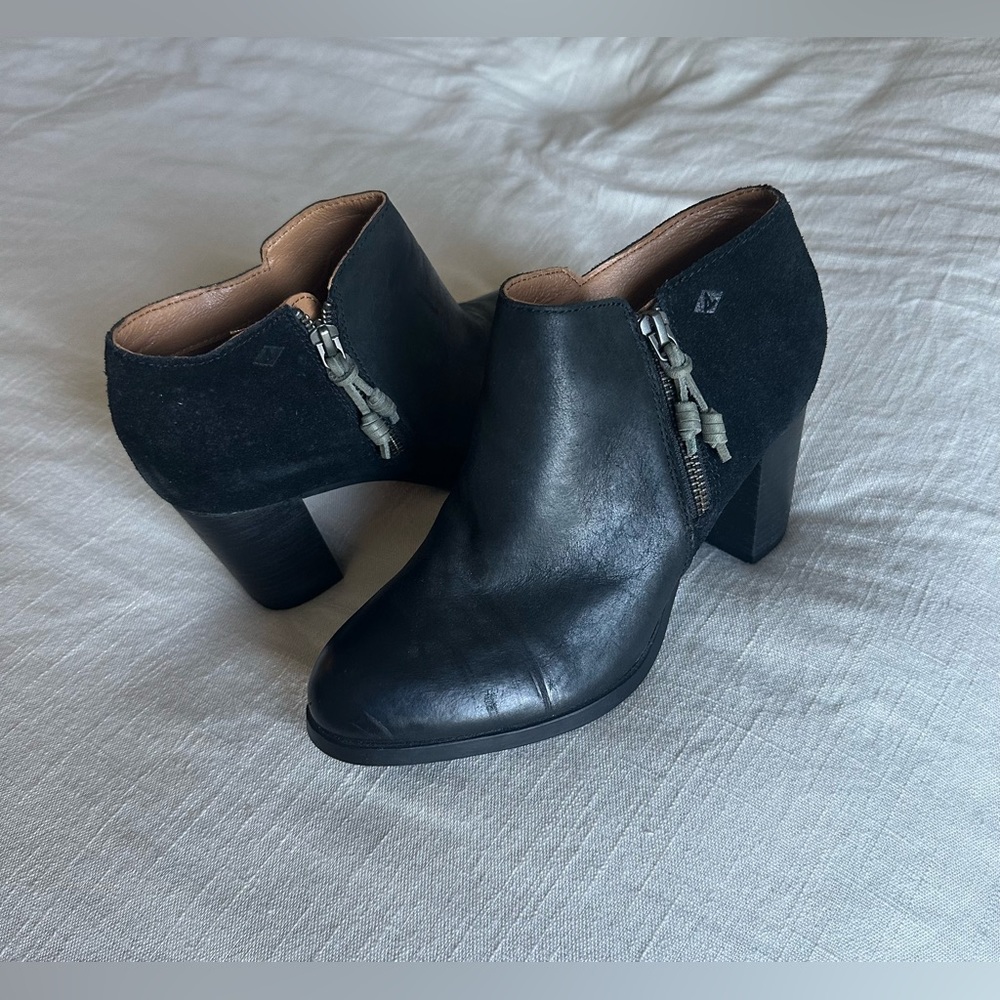 Sperry booties, black size 7.5, lightly worn